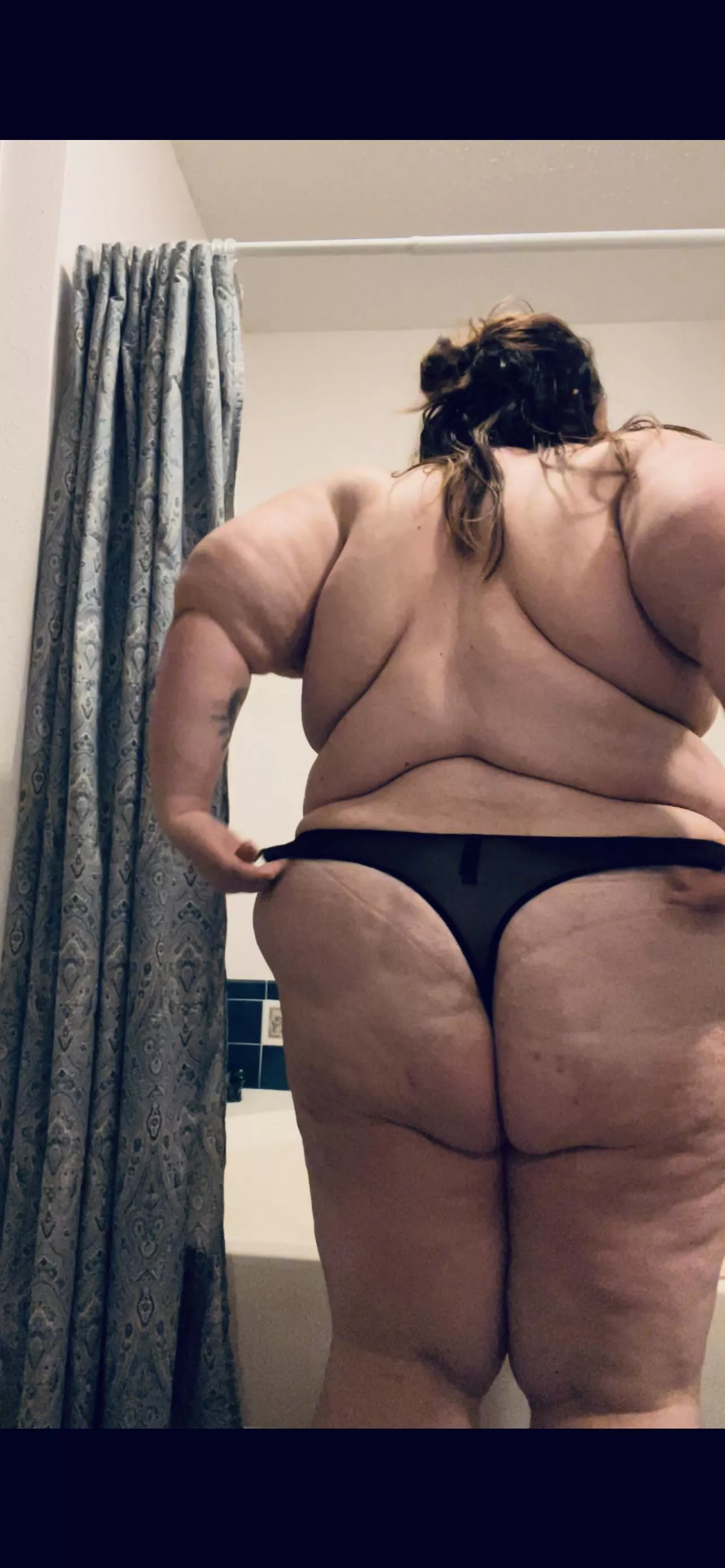 I wonder what is hiding in there 😜 sc hannahe998 to find out