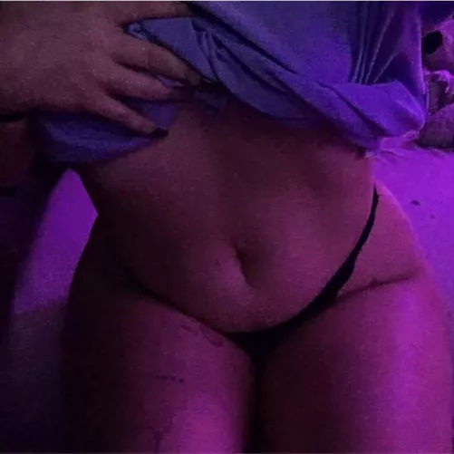 i would love a head between my thighs, you want to volunteer? <3