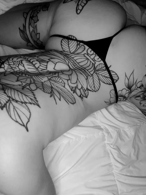 Idea, I smoke while you bury your face😉💋