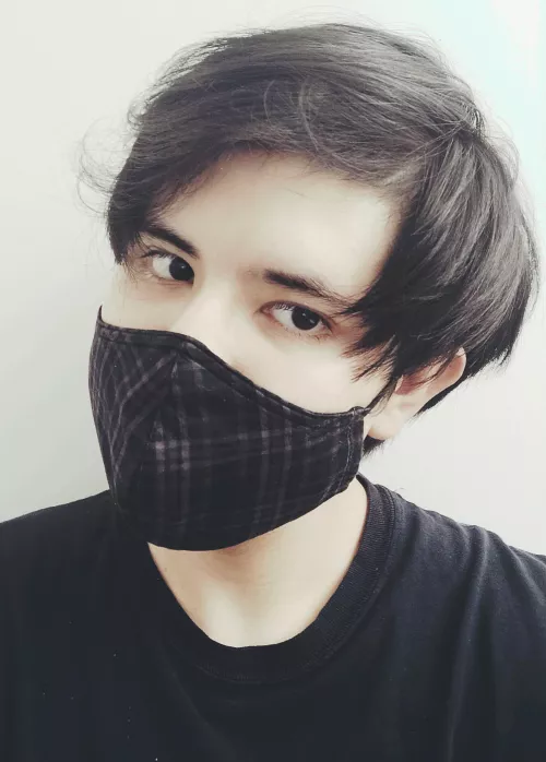 idk if this is r/femboy worthy but here goes 👉👈 wdyt? qt pretty boy/kpop boy?