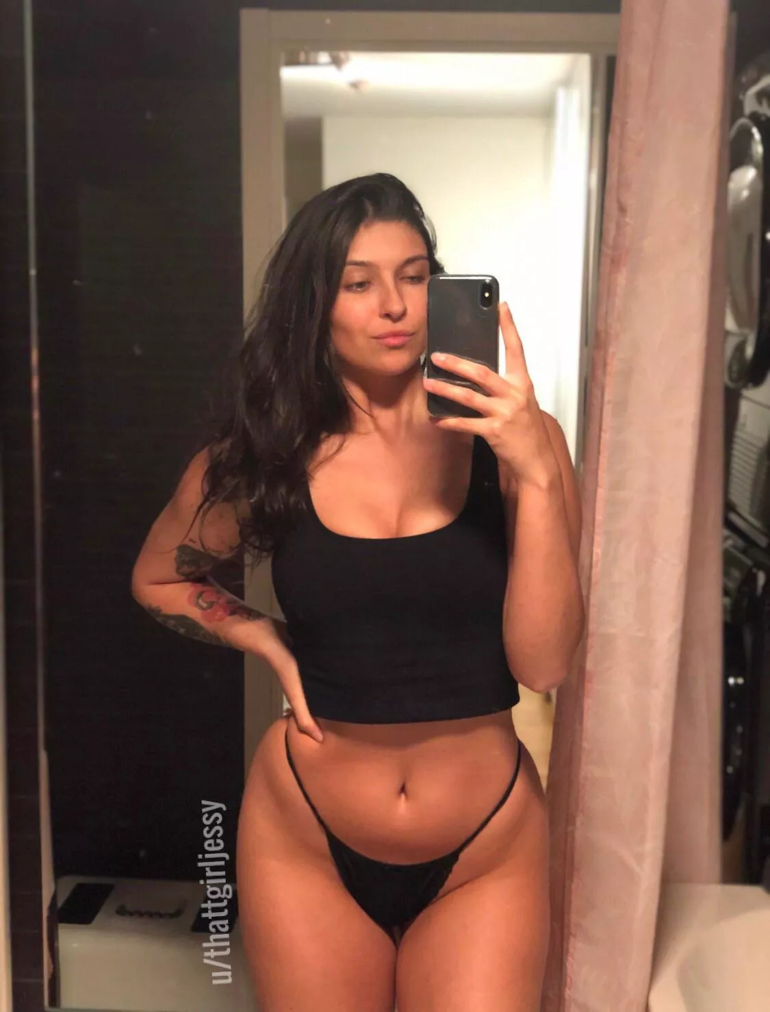 If at least 3 guys saw this post I’d be so happy inside… 🥺🥺