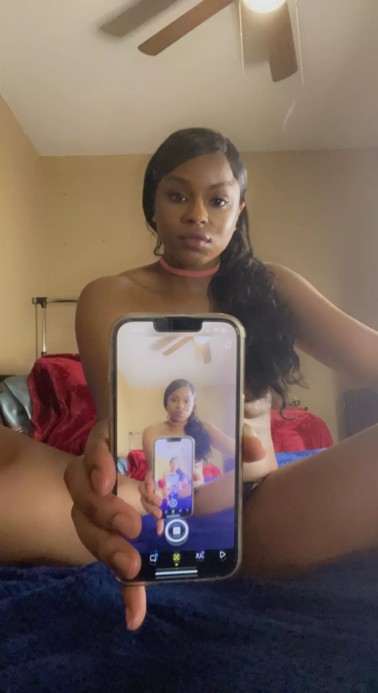 If I was your girlfriend I’ll send you nudes every day