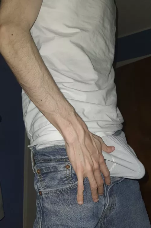 ⬆️ If you got curious and went on my profile 😝