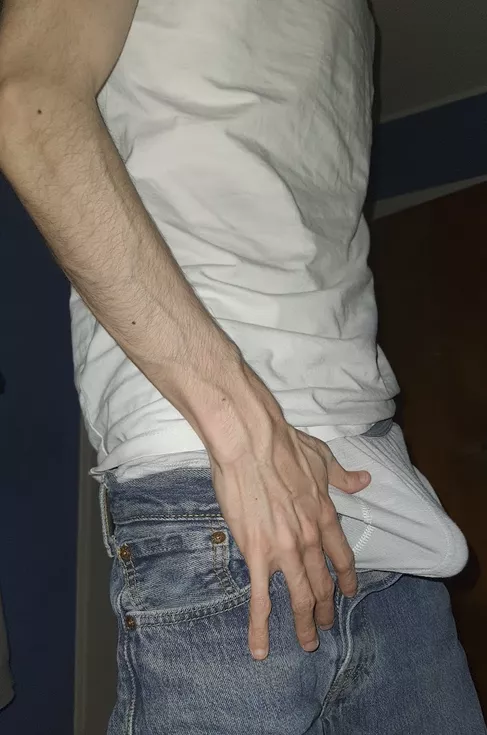 ⬆️ If you got curious and went on my profile 😝