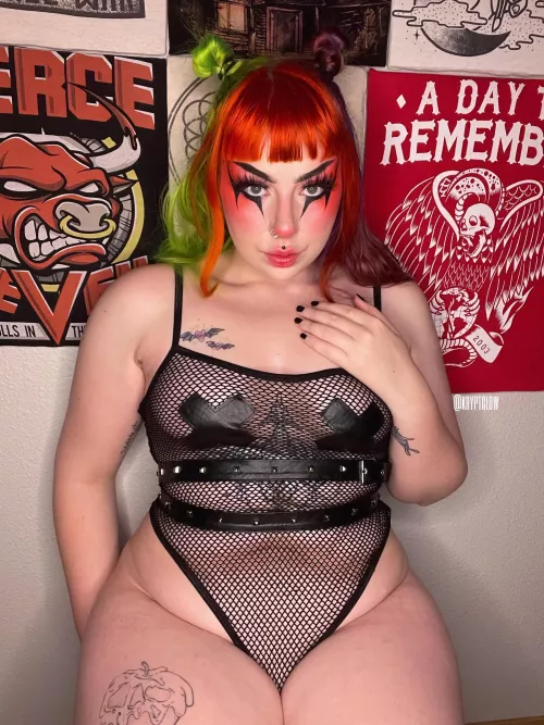 if you haven’t seen my ass yet, you’re missing out ✨