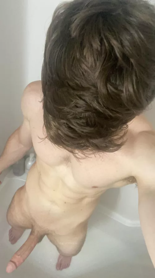 If you stopped scrolling, you have to shower with me 😈