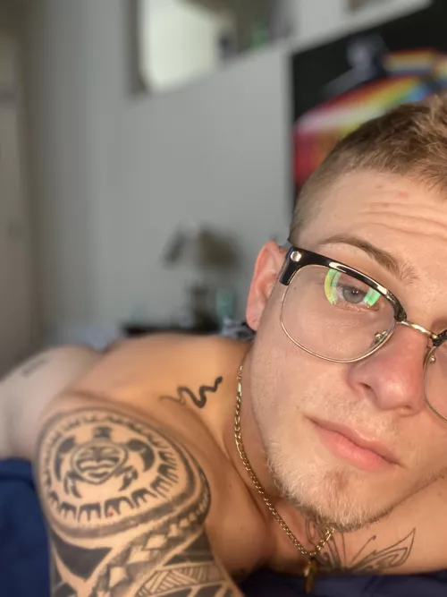 Ik you peeped the cheek🚨leave a comment😩