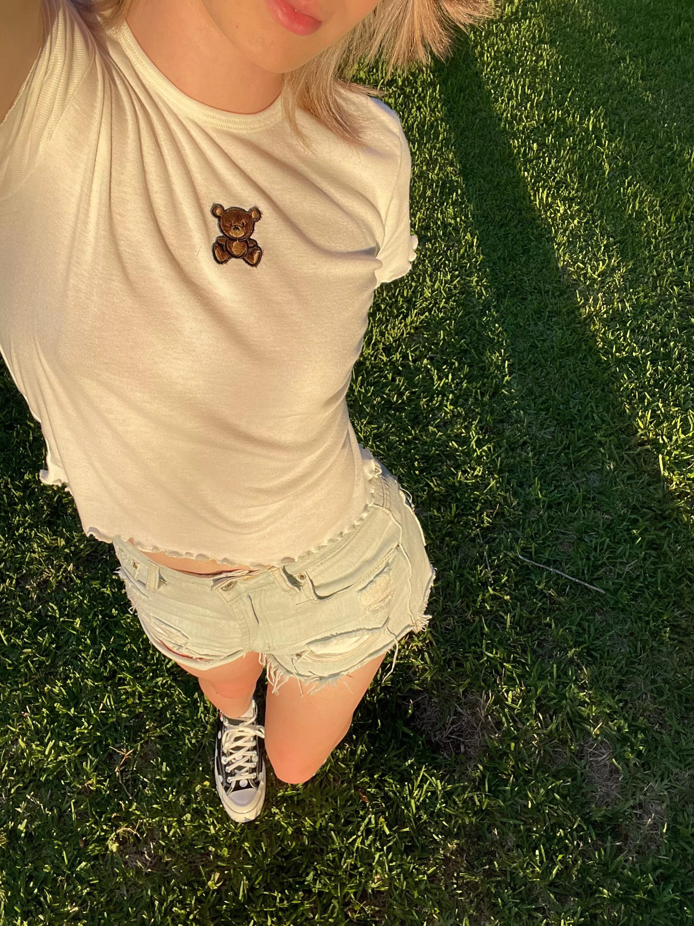 i’ll give you a kiss if you follow my instagram 😽