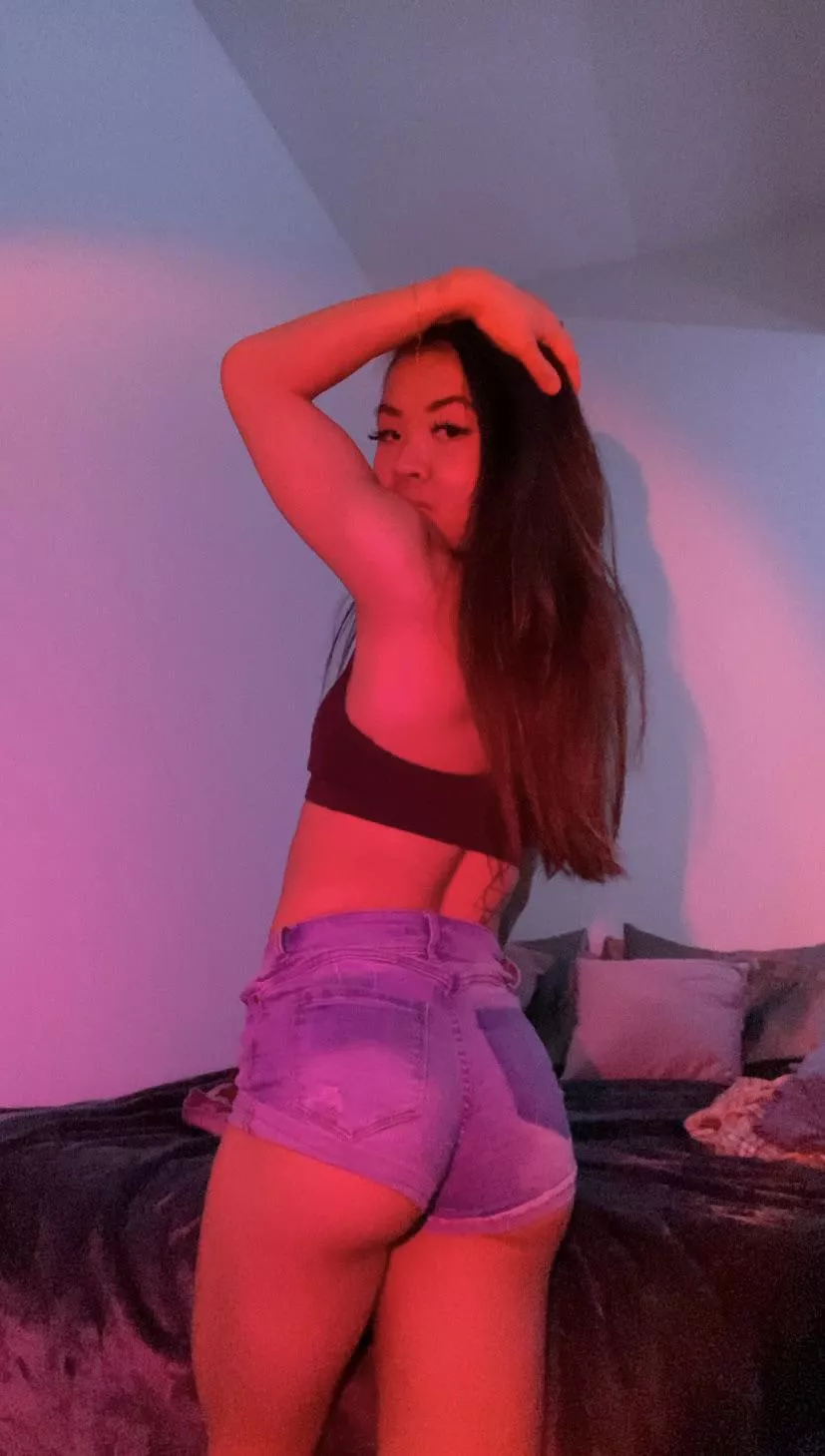 I’ll have your cum on the rocks 🤤