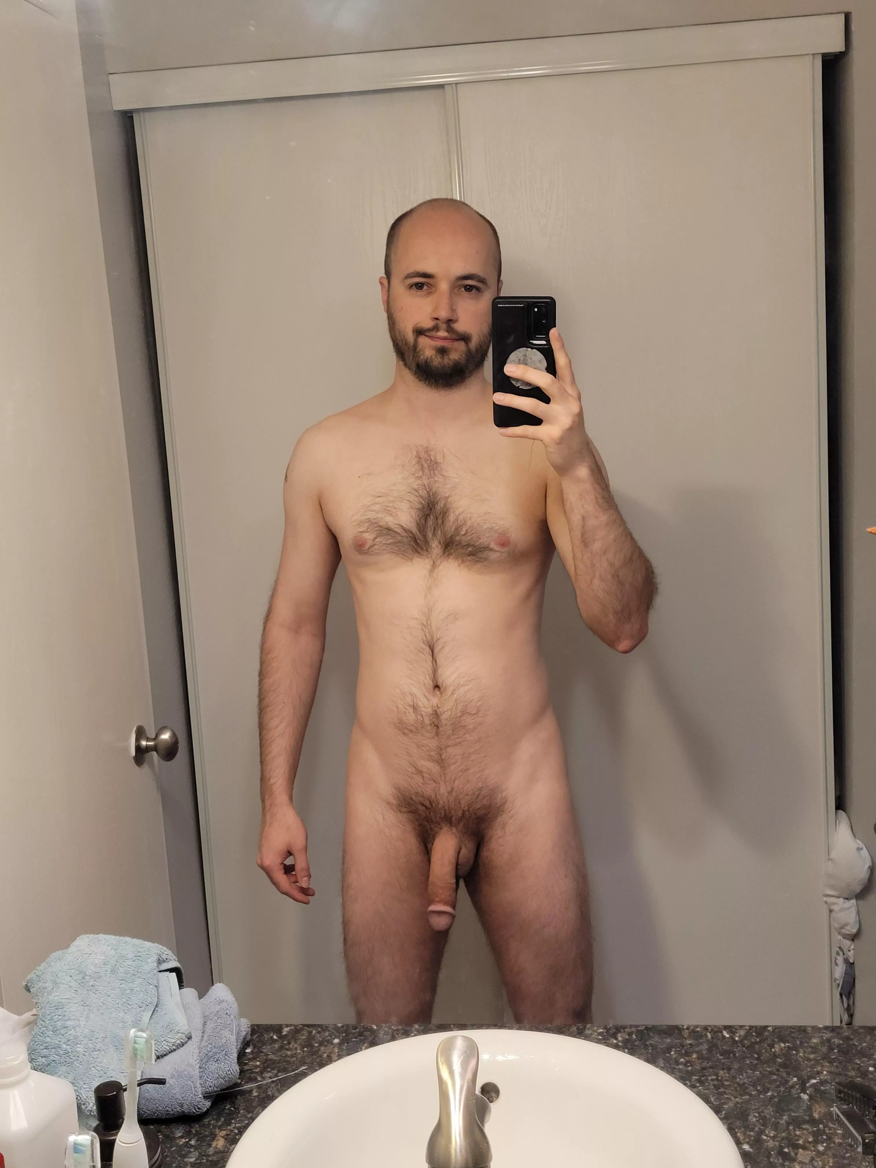 im 32 no longer a twink not quite a daddy. Am I still hot?