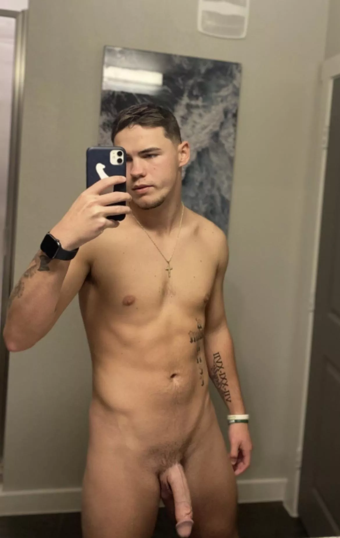 I’m a bit shy so please don’t up unless you’d honestly give me head