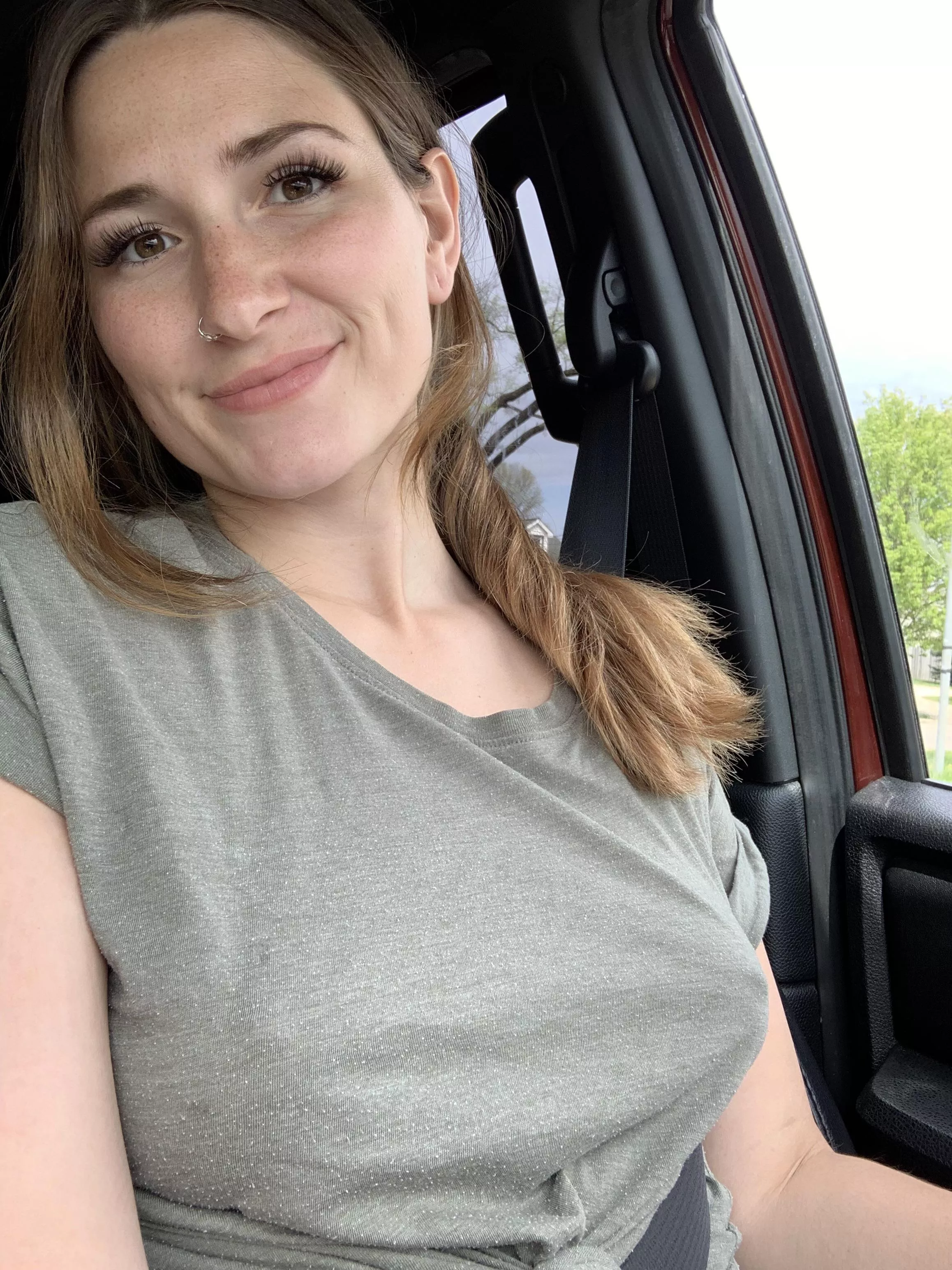 I’m always braless, no panties either 🤫