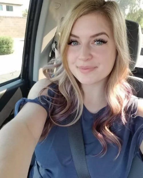 Im Amber i love meeting new people, talking dirty chats to make have some fun or try something new about this app or site lets keep in touch to my Snapchat im always online there Seeyou . Its Amberleighwrigh