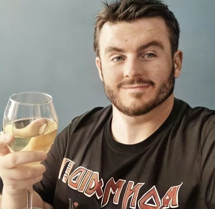 I'm an adult and I'm wfh...I can have wine on my lunch if I want and no one can stop me!