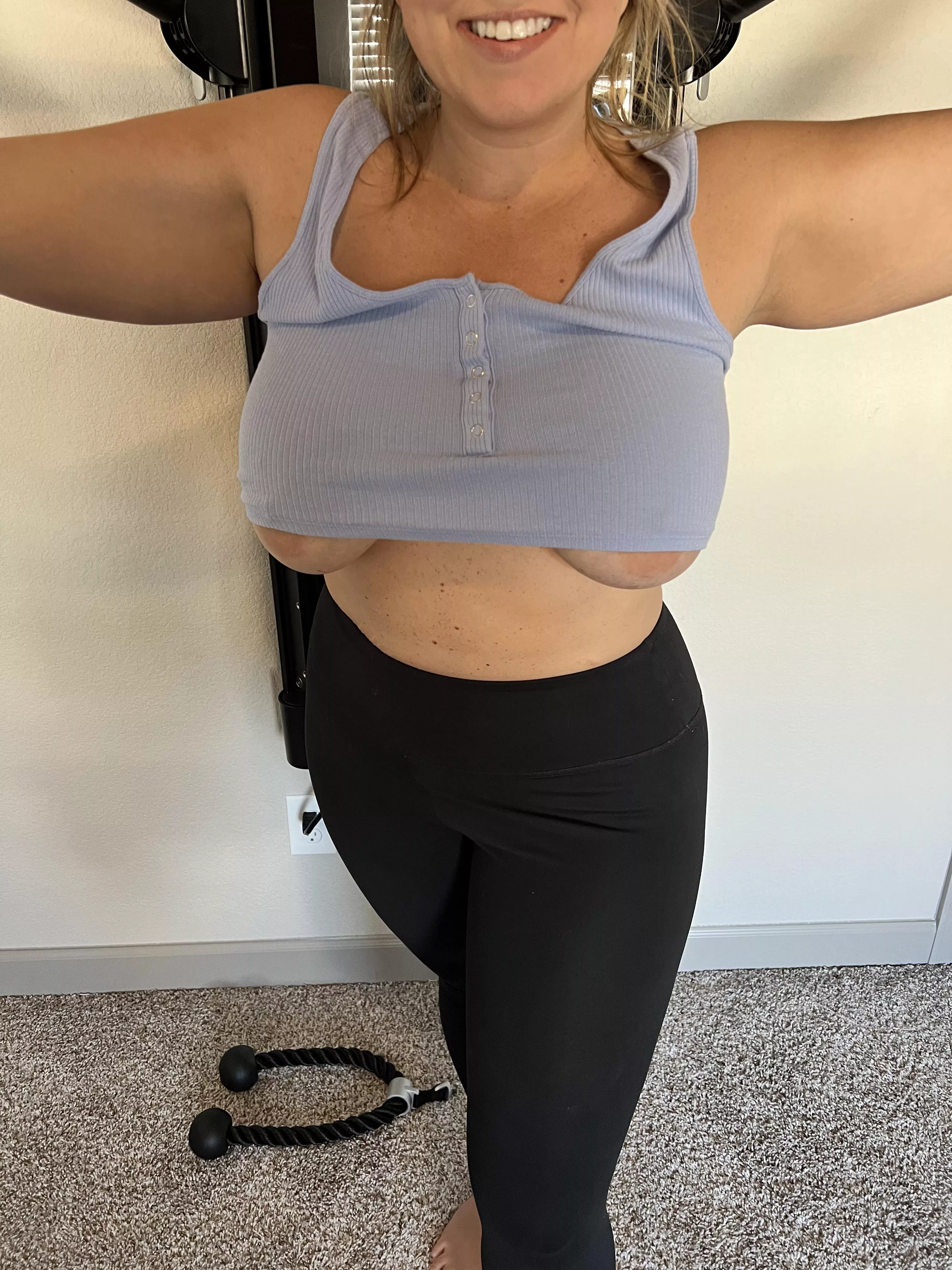 I’m going to be honest and tell you one of my favorite things about showing off my underboob is giving you a peak of my areolas