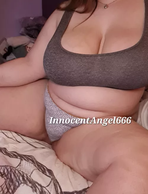 I'm in love with how soft my body looks here!