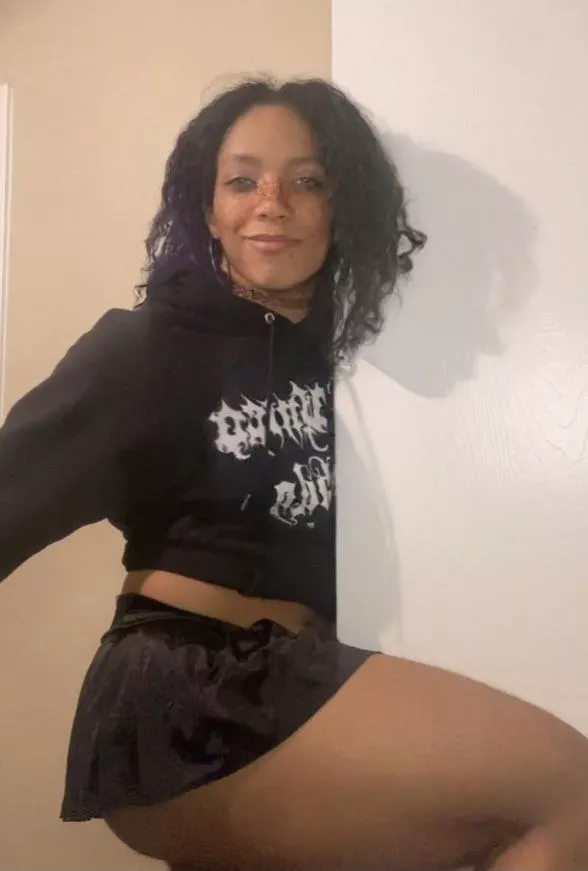 I’m new here, and I’m the biggest cumwhore you’ll ever meet. 🥰