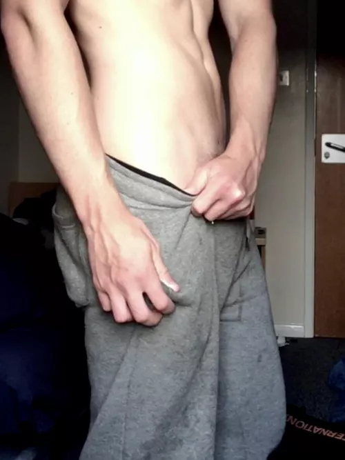 I’m not sure my forearms are good enough for this subreddit 😅I hope you enjoy this post though :) m19