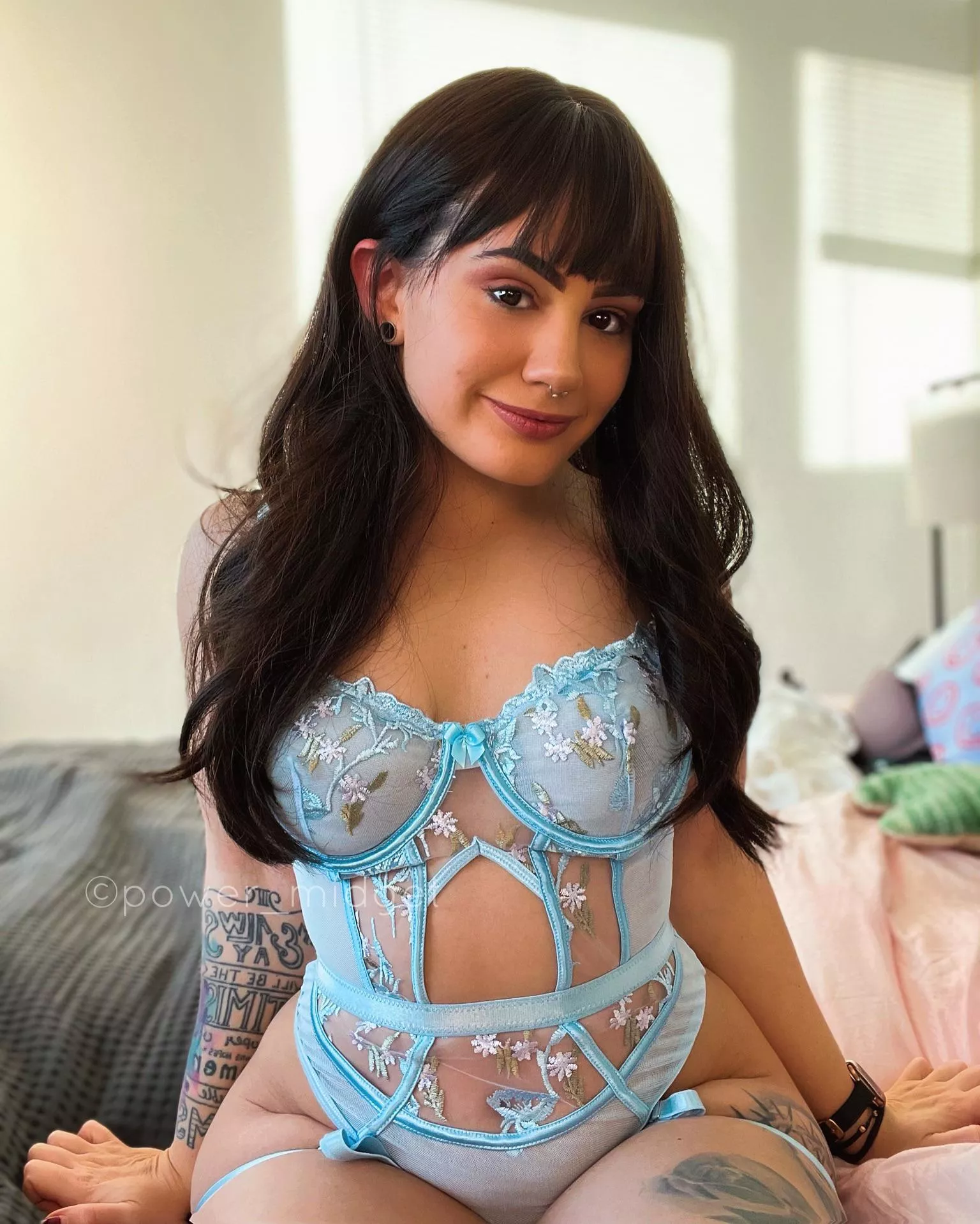 I’m only 4ft 8” so I hope you like short girls? 🥺❤️