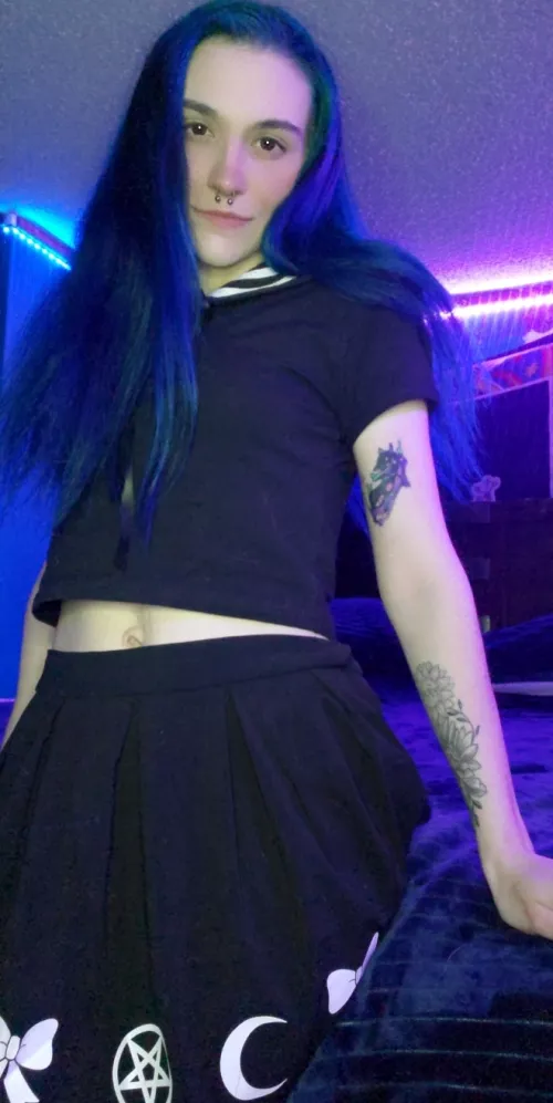 I'm probably not hot but i'm a little cute at least 😇