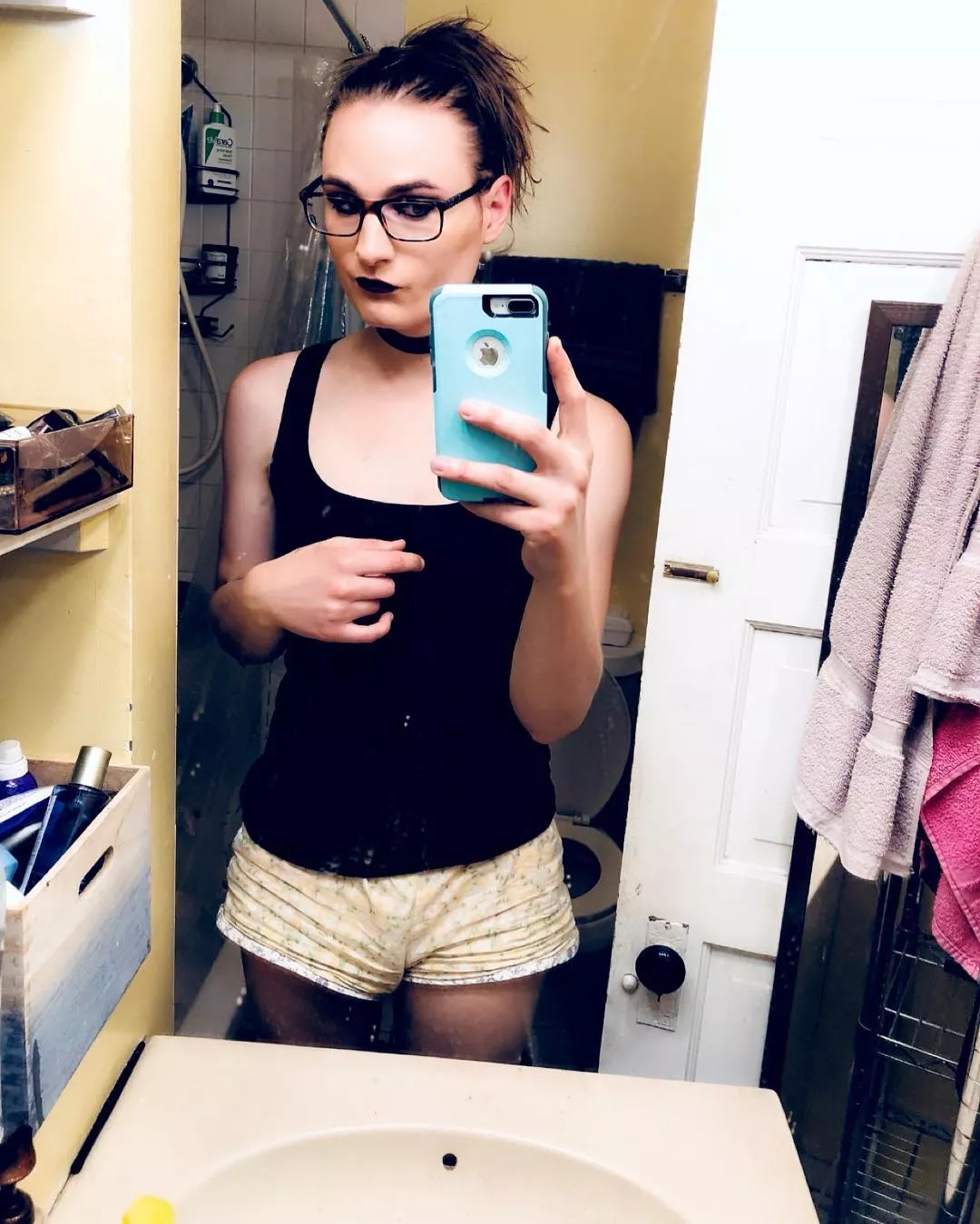 I'm really happy with the way my makeup turned out in this one!