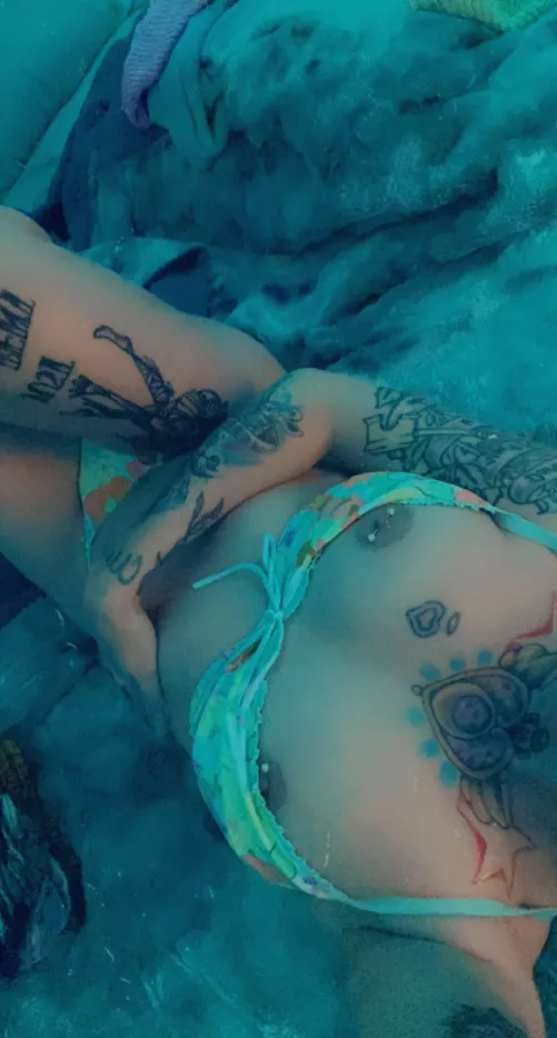 I’m so horny today 💦😈