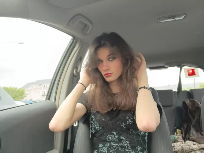 I'm too pretty to drive