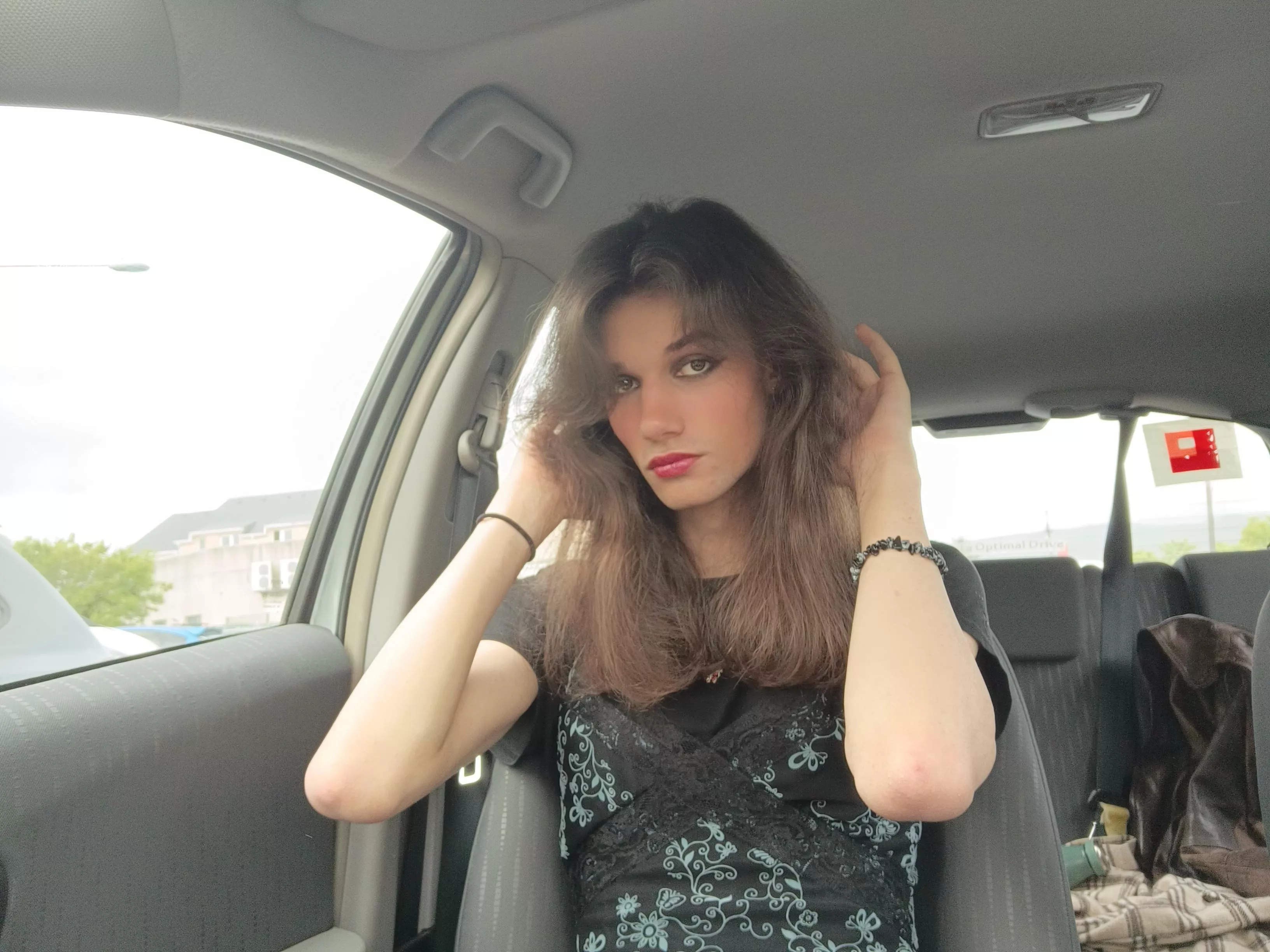 I'm too pretty to drive