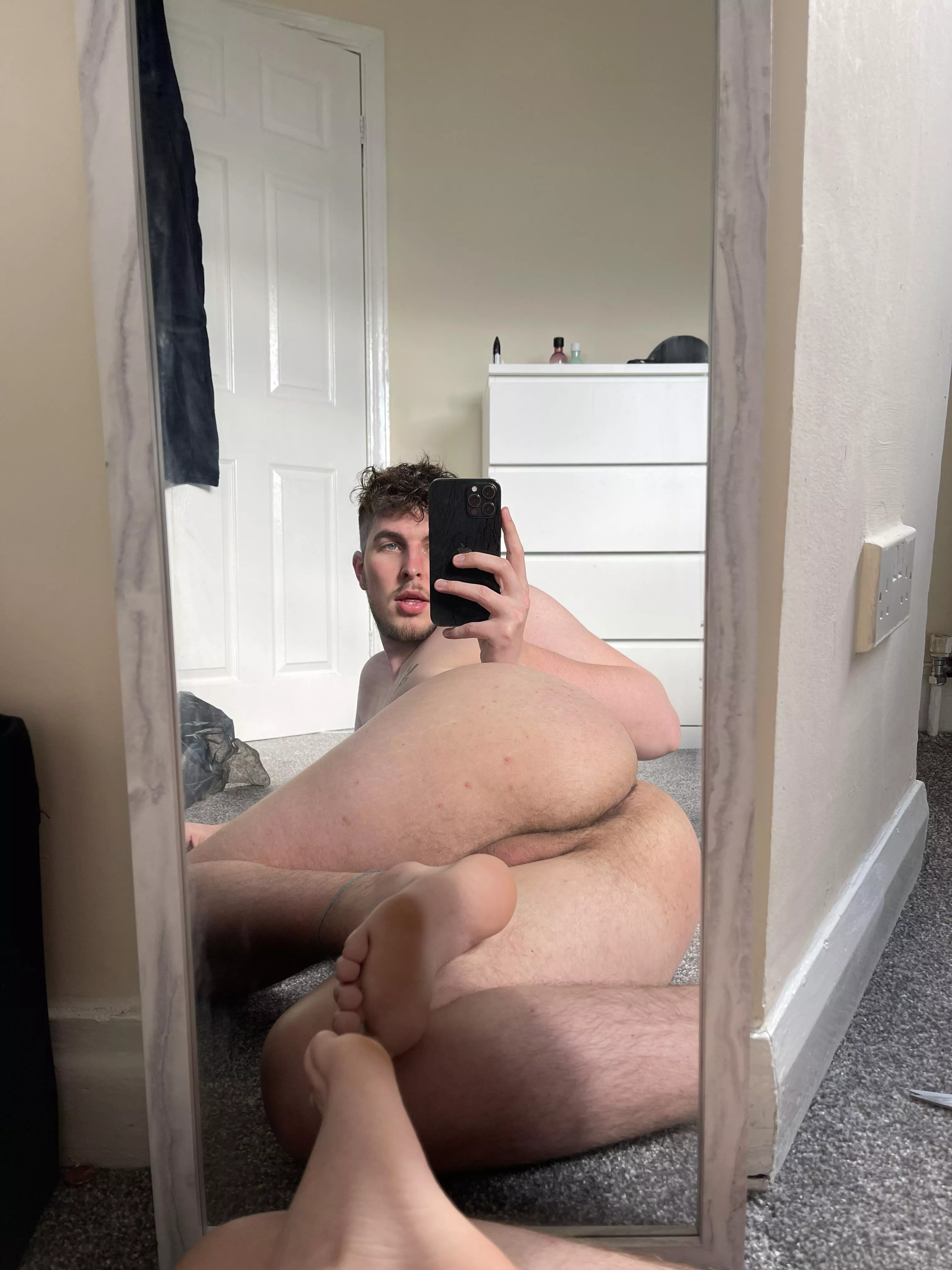 I’m waiting to be worshipped here 😈