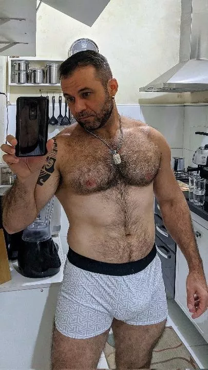 Imagine having breakfast with this stud Imagine having breakfast with this stud