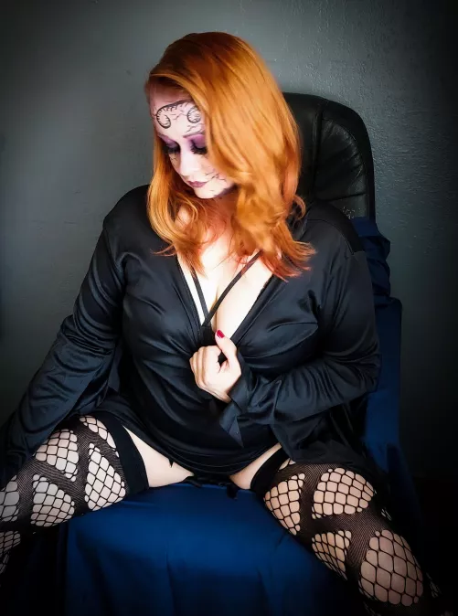 • “In my defense the moon was full, and I was left unsupervised.” ( Midnight Witch cosplay by Kavina Black [self])