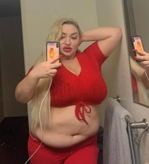 inbox me if you want to fat chat 😂😂🐄 don't tell my husband