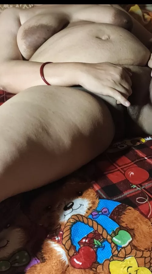 Indian wife, Looking for white alpha male to breed me, in front of my little cuckold