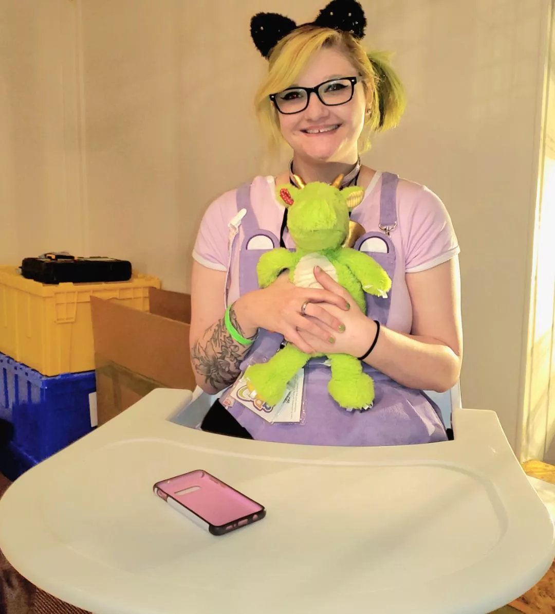 Indy dreamworld had a highchair built for big babies🥺 I was in love