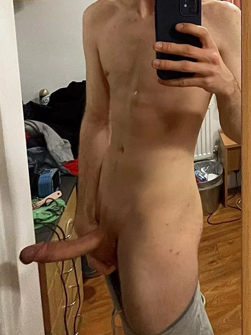 Interested to see who’s attracted to me [20m] dms open