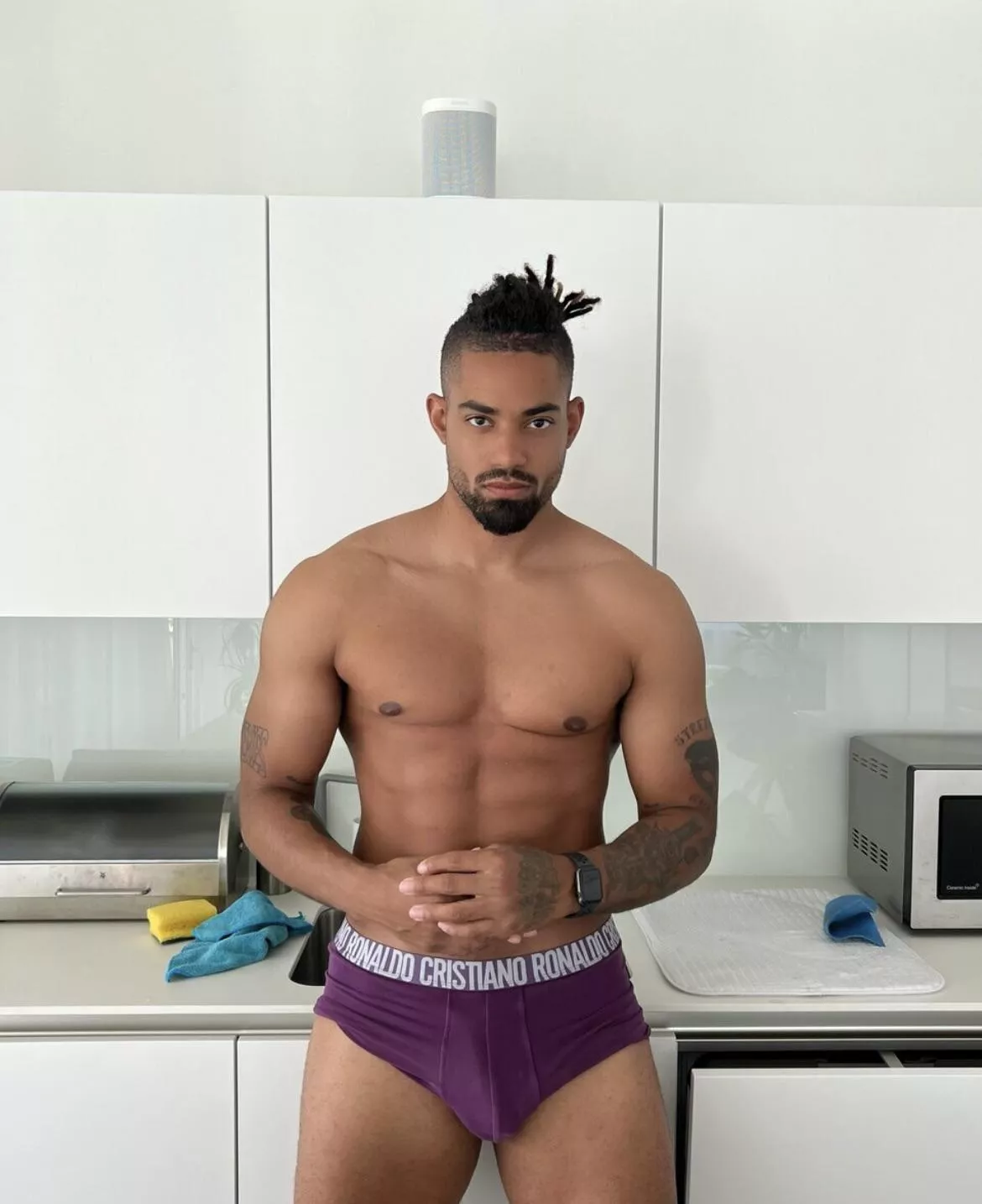 Is the kitchen a good place?😏