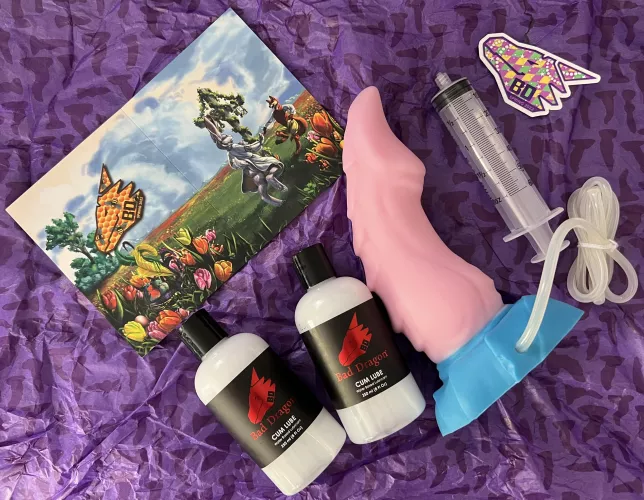 It came in the mail 💌 now it’s time for it to cum somewhere else 😈