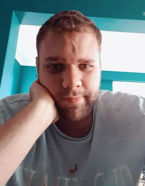 It's a green kind of day 💚 means go for it, make that move.