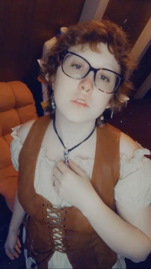 Its a lazy day so u should lay in the sun w me