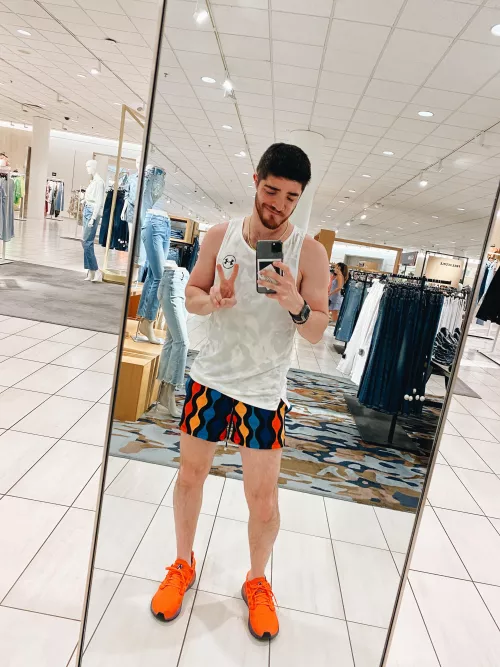 It’s been a long week in Las Vegas after EDCLV. My boyfriend, gay best friends and I can’t wait to be home in Florida tonight! EDCLV was beautiful and amazing!