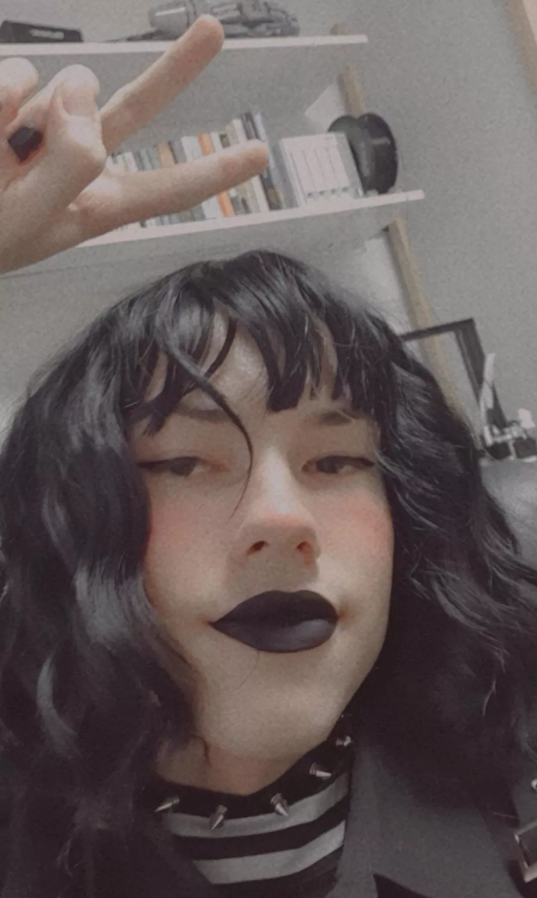 It's Femboy Friday, pog ✌️