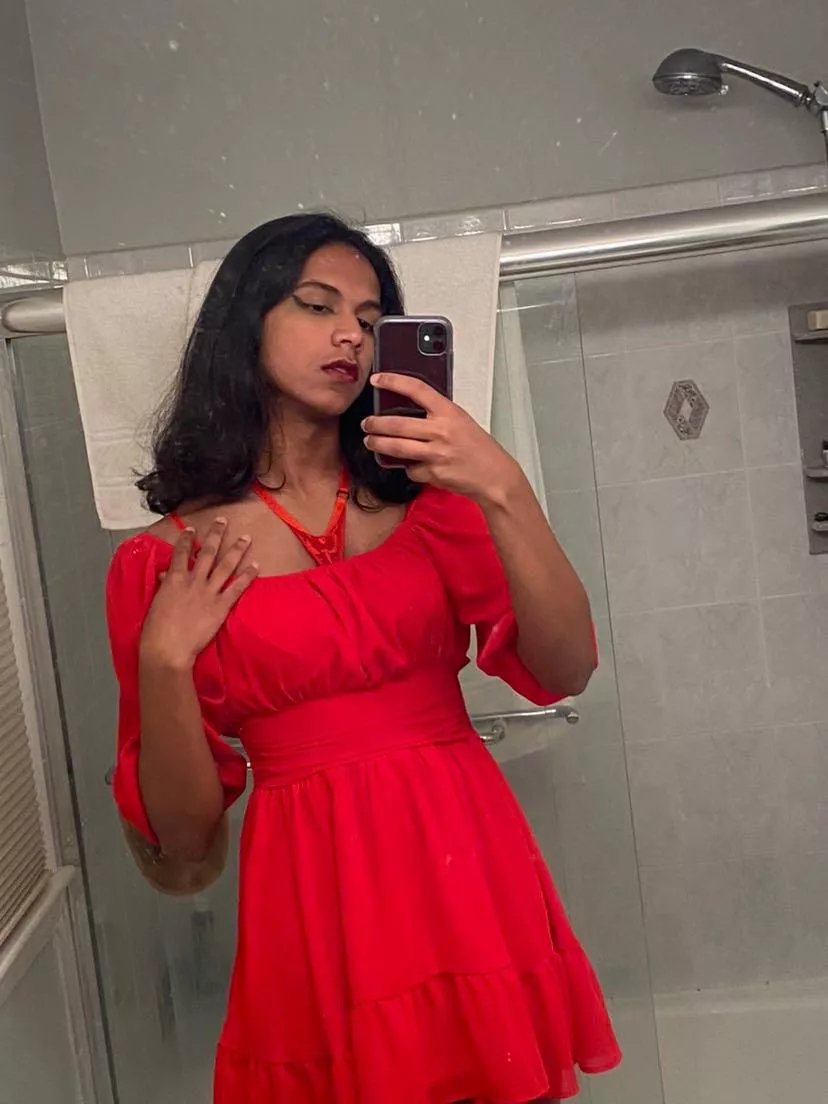 It’s finally warm enough to wear this dress 😍