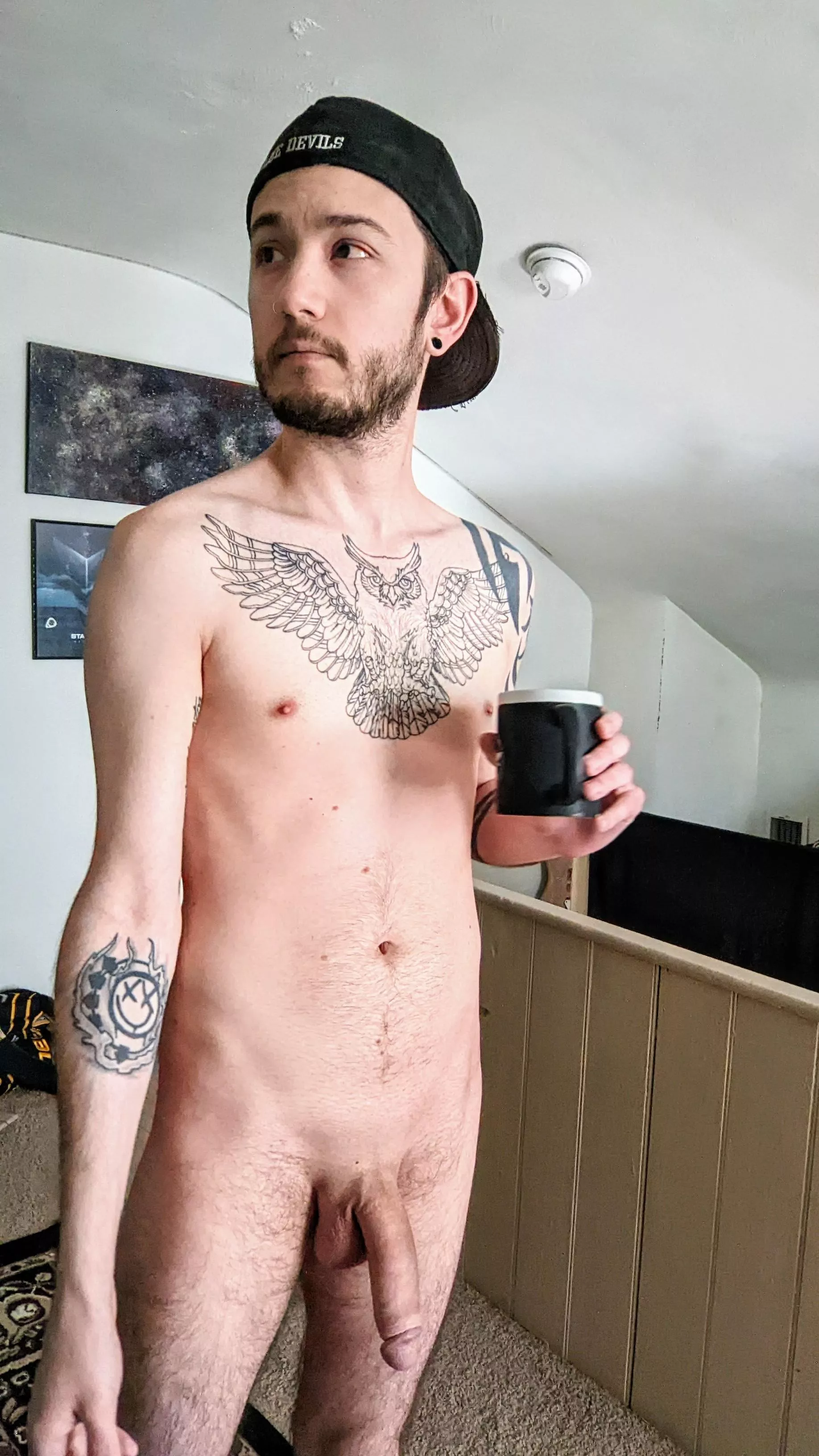 It's Friday, why not fully relax while I enjoy my coffee 😏