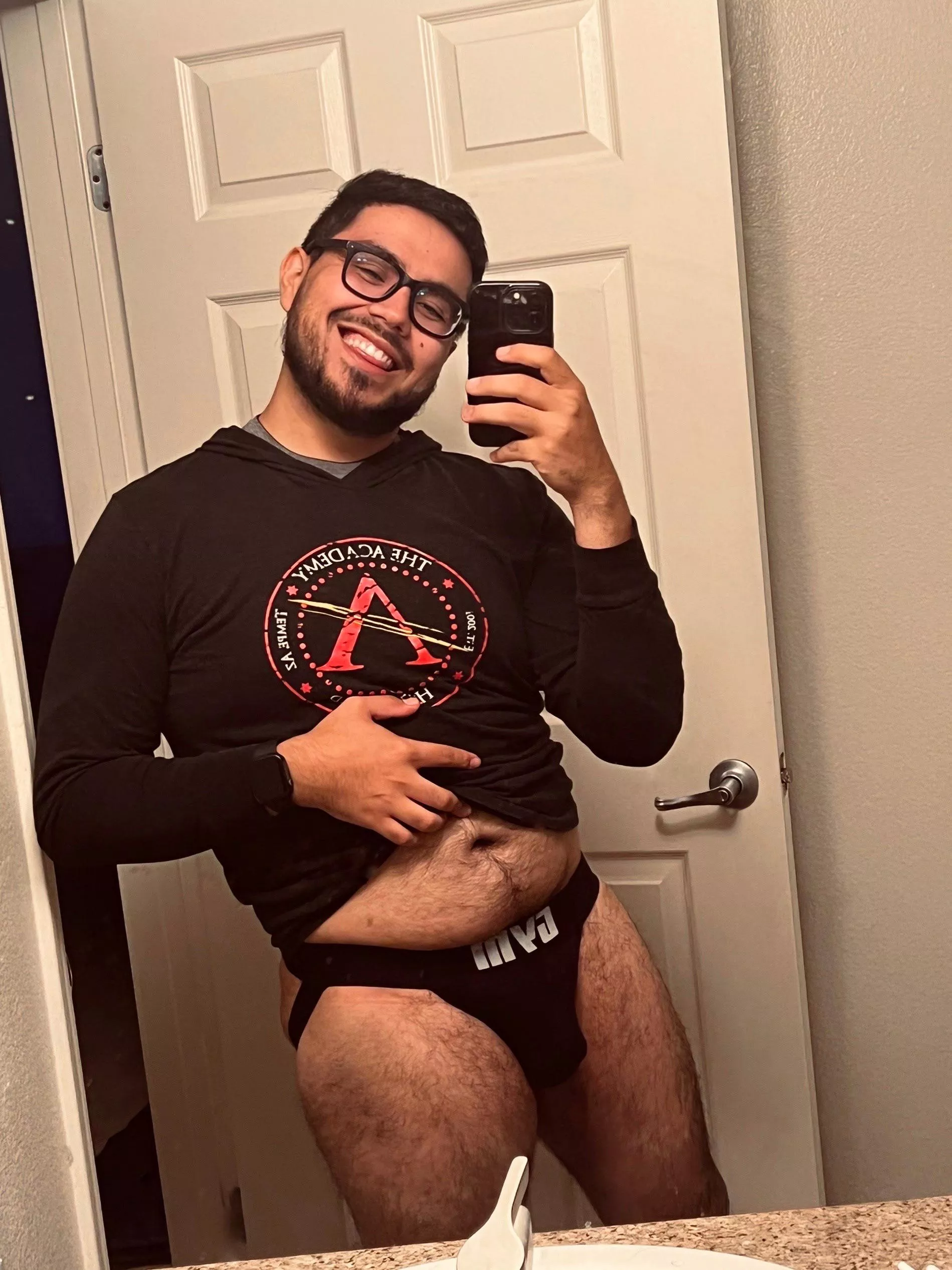 It’s my cake day! 10 years in here now, so a present from the cake-day cub 😏