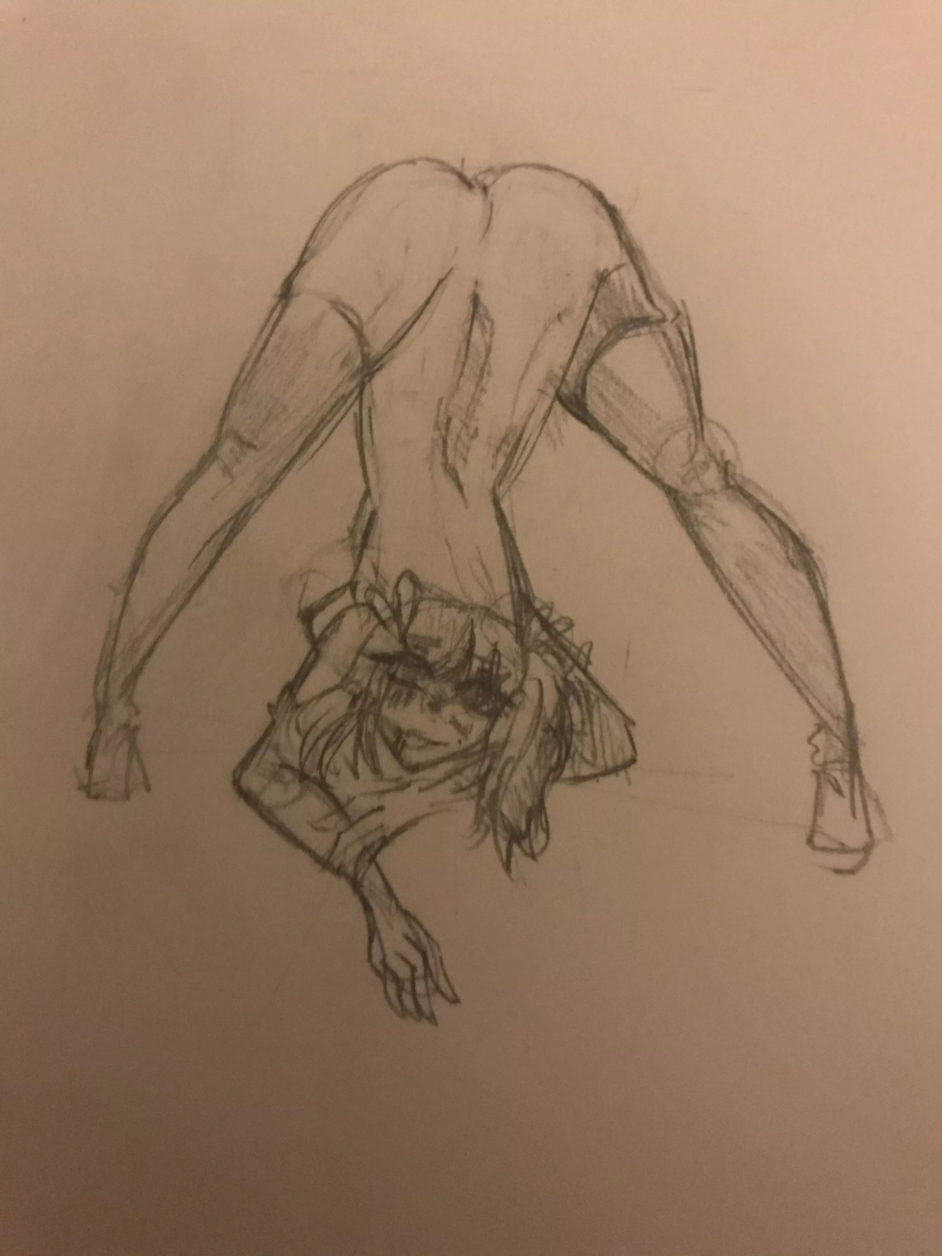 It’s not the best but here’s a sketch I made of Kyu