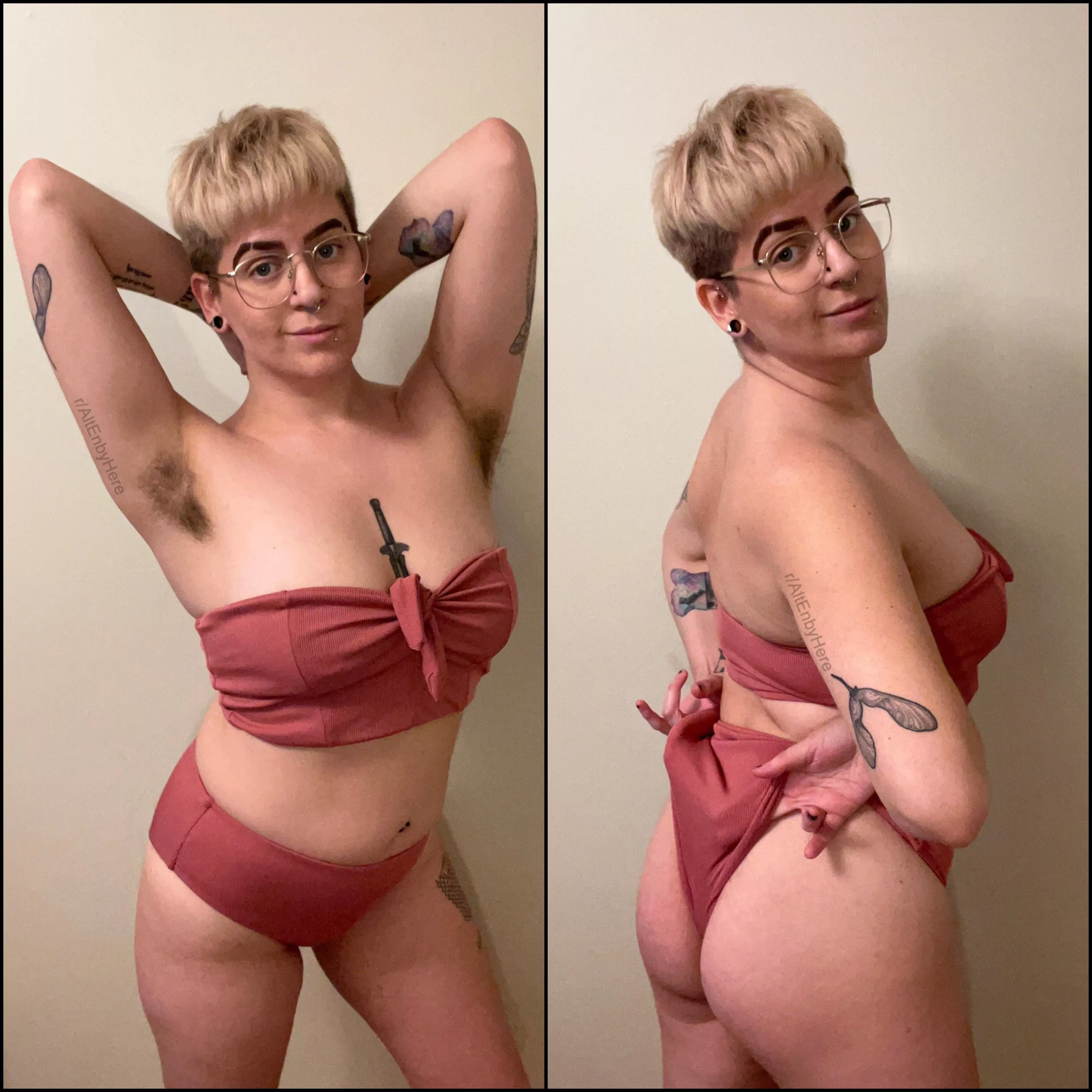 It’s snowing in Canada but my bunz are ready to be toasted by the sun ☀️ 🍑