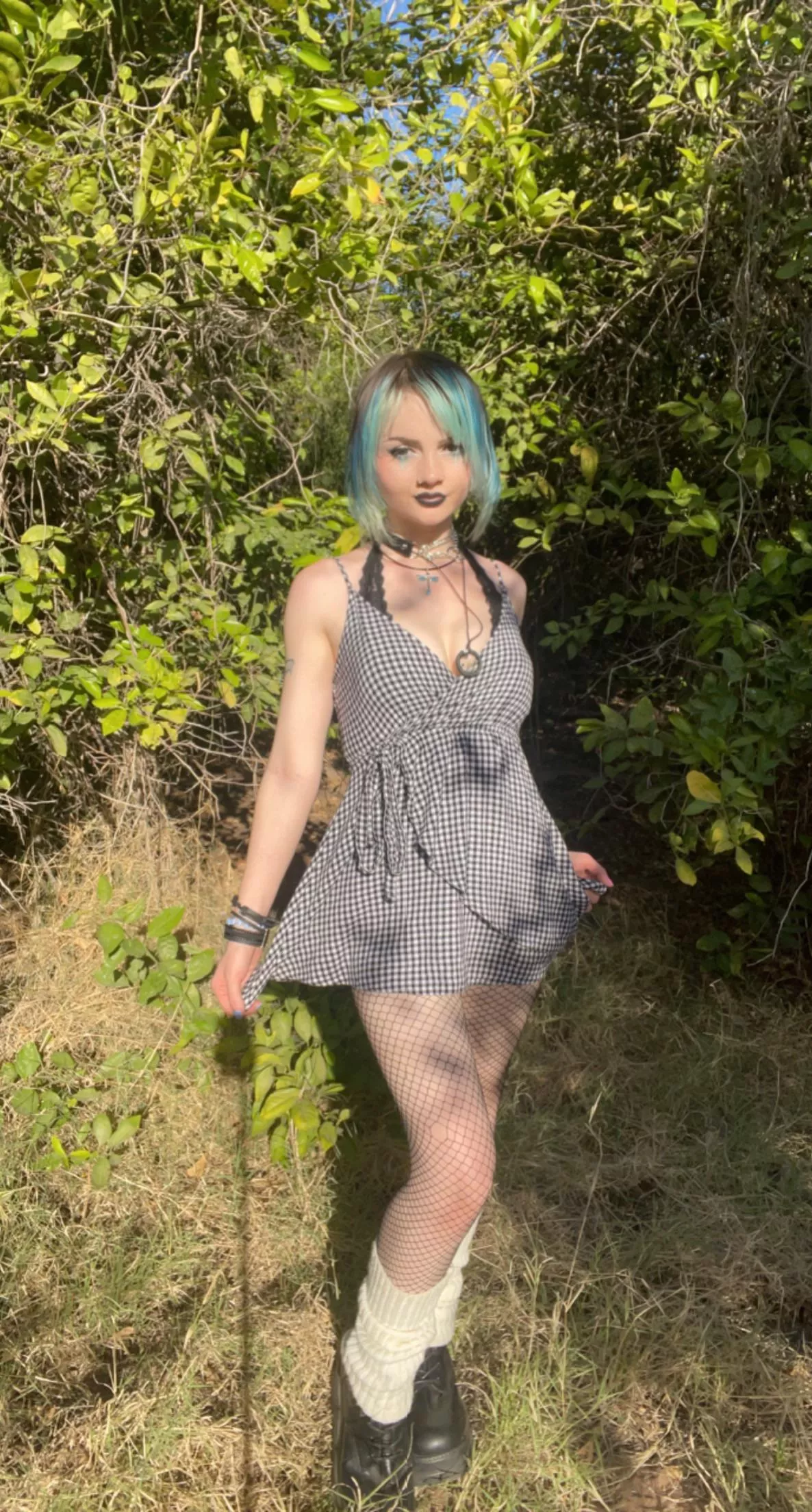 It’s sundress season, let’s get bareback in the woods 🥵