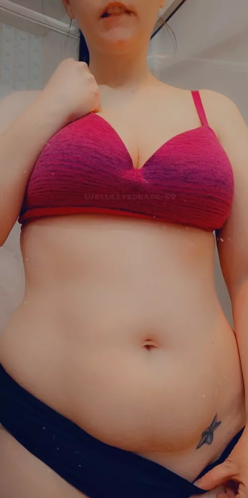 it's the weekend n I'm horny 💦🤤