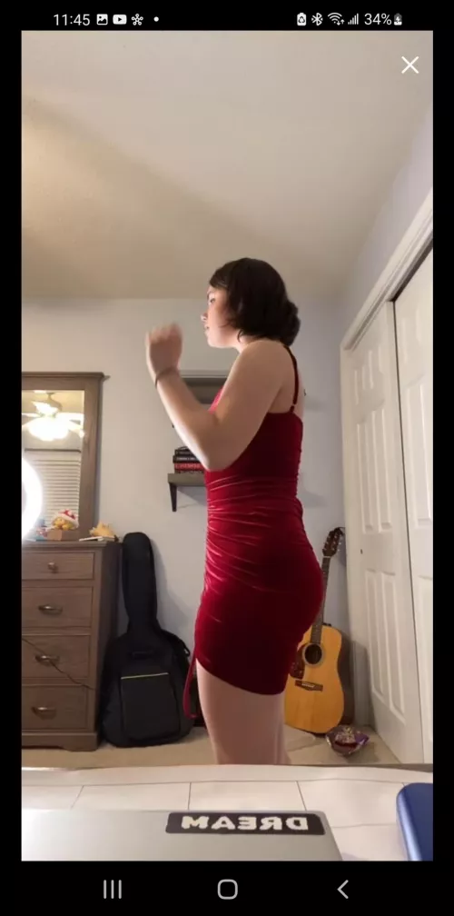 itsbuckobaybee needs her fat ass pounded