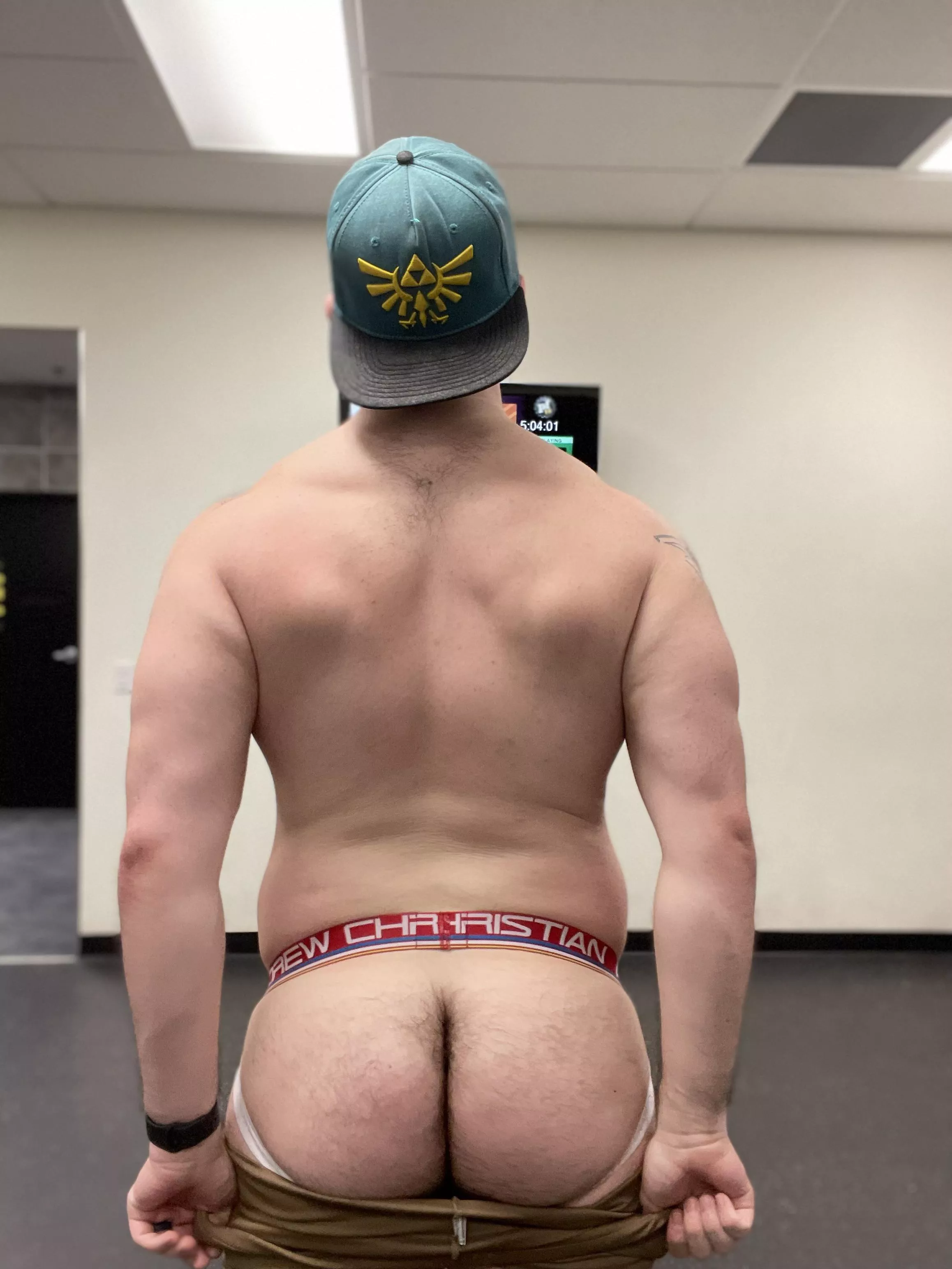 I’ve been eating good lately and getting my squats in. What are your thoughts?